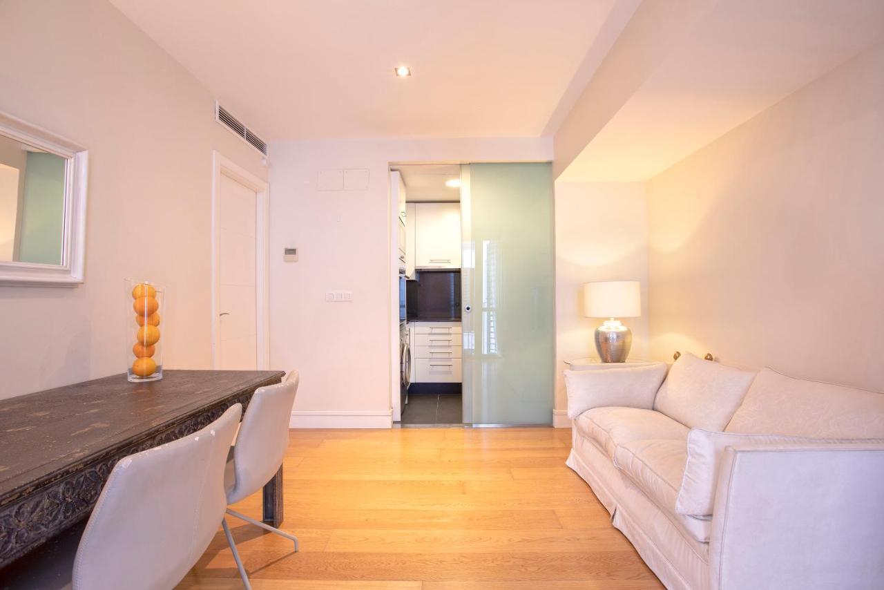 Acogedor Apartamento Junto A La Catedral By Rent Me Malaga Zewnętrze zdjęcie