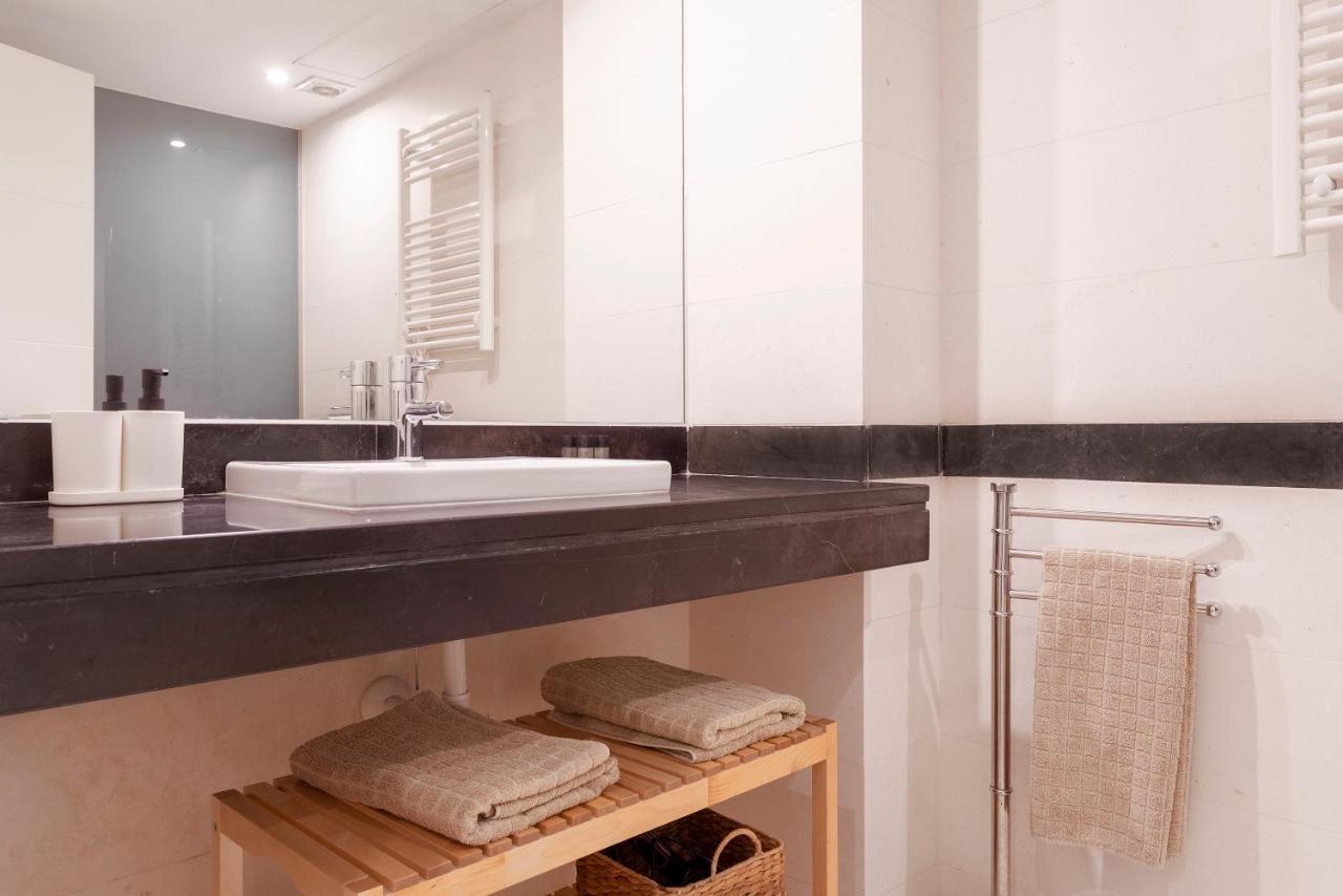 Acogedor Apartamento Junto A La Catedral By Rent Me Malaga Zewnętrze zdjęcie